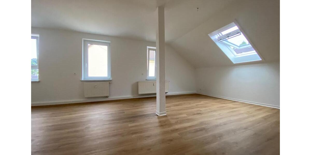 Dachgeschoßwohnung Schönheide - 2 Zimmer, 53 m&sup2;, 424&euro; | Angebot:25381771