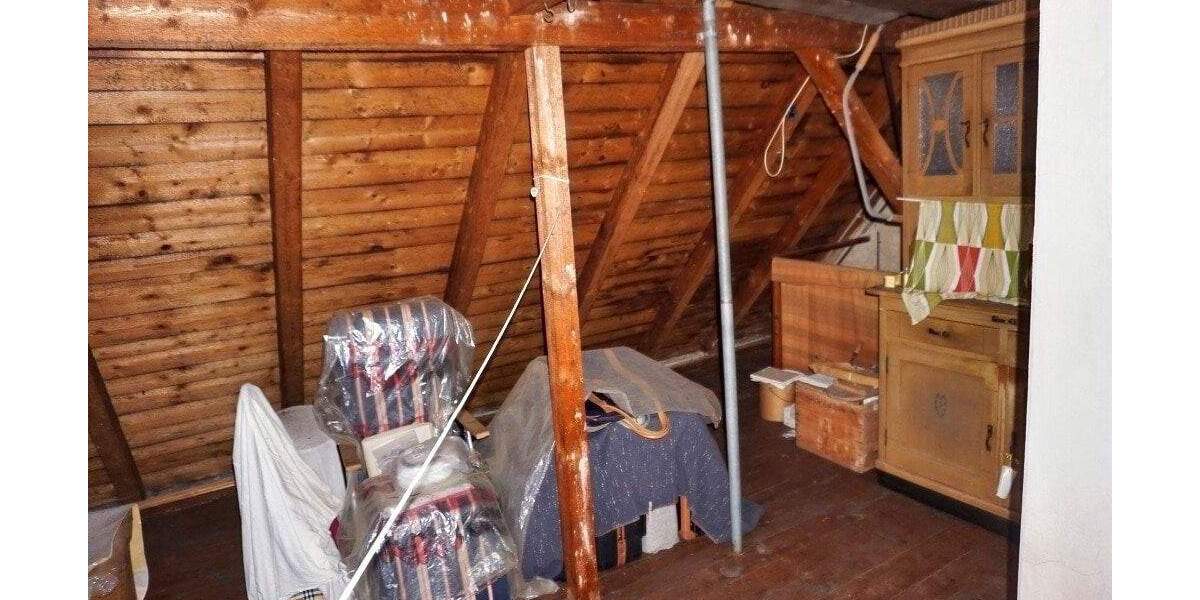 Doppelhaushälfte Treuen - 2 Zimmer, 70 m&sup2;, 53.000&euro; | Angebot:25741479