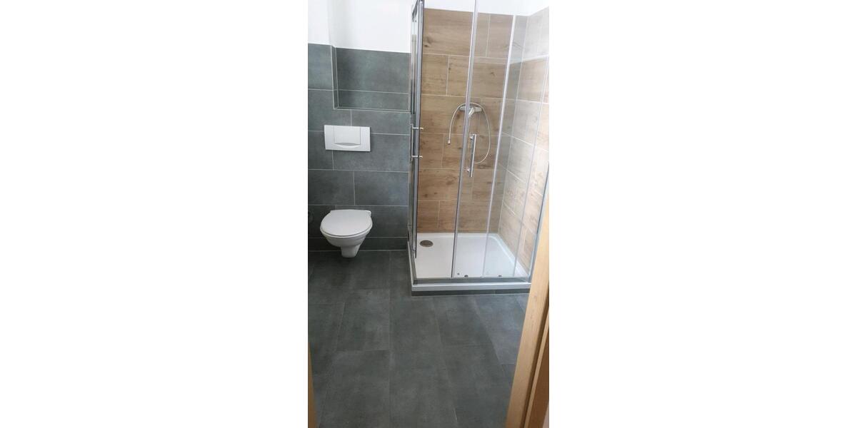 Etagenwohnung Schmölln - 2 Zimmer, 56 m&sup2;, 320&euro; | Angebot:25865399