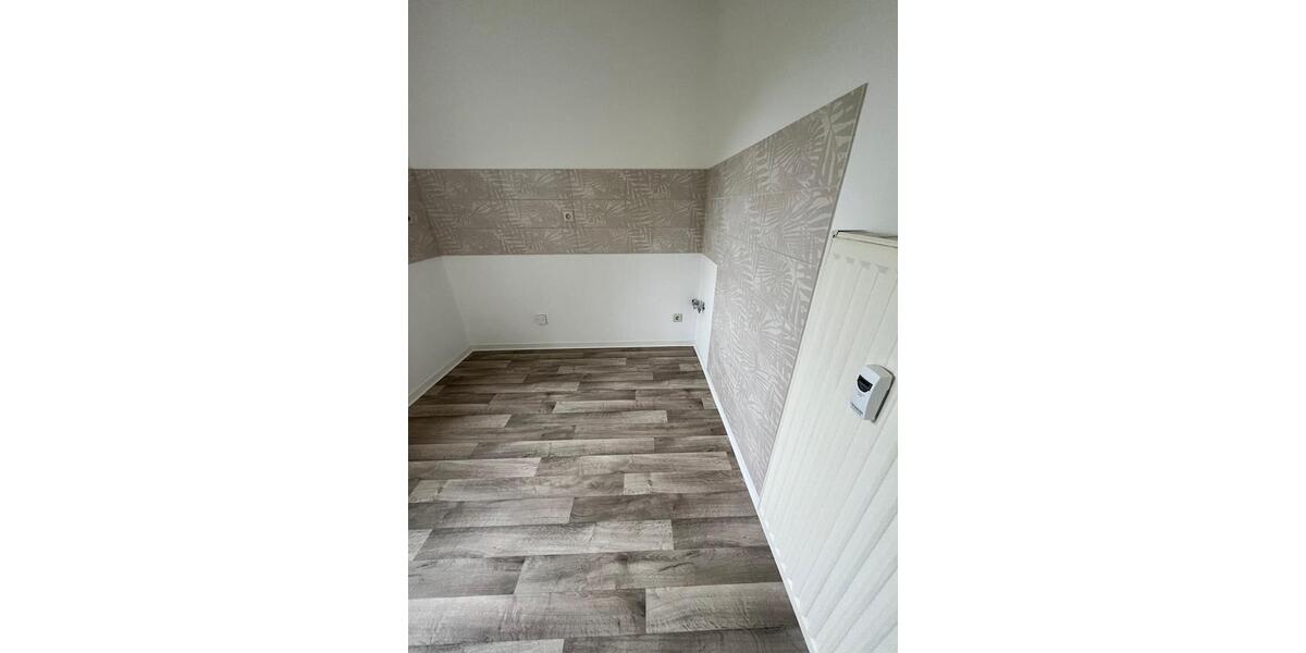 Etagenwohnung Meerane - 2 Zimmer, 45 m&sup2;, 324&euro; | Angebot:25948531