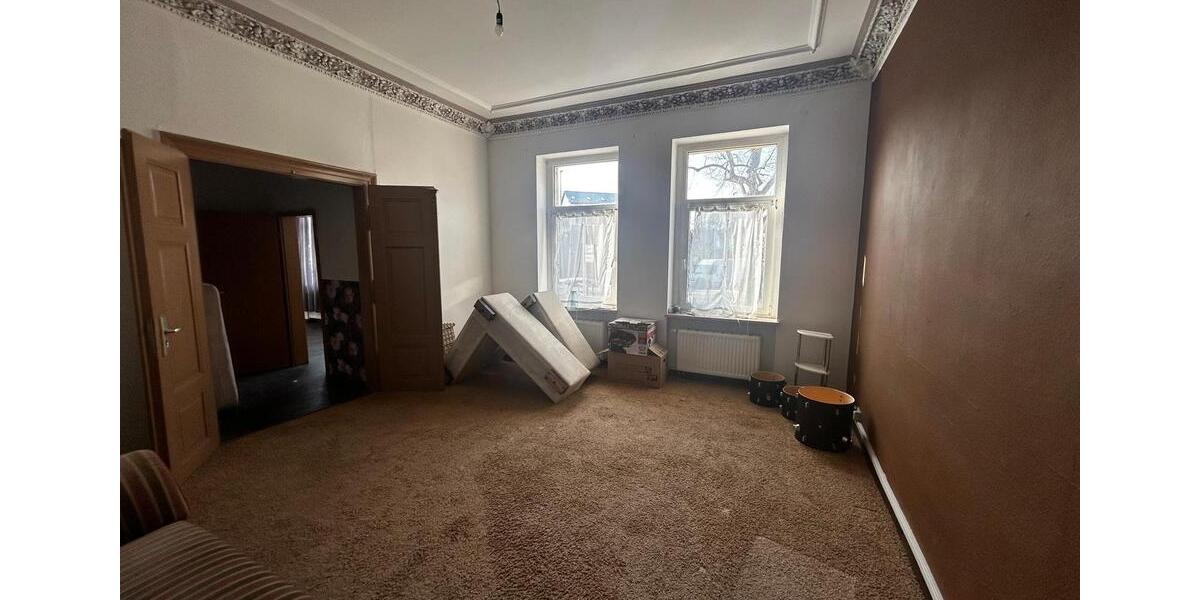 Hochparterre Crimmitschau - 2 Zimmer, 72 m&sup2;, 400&euro; | Angebot:25868358