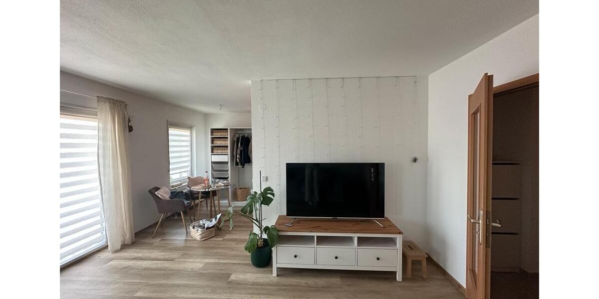 Etagenwohnung Zwickau Cainsdorf - 1 Zimmer, 52 m&sup2;, 480&euro; | Angebot:26398748