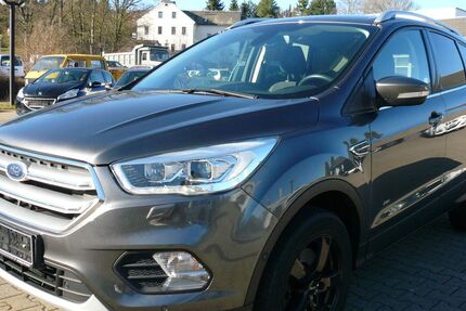 Ford Kuga 96.000 km 16.900 &euro; Schneeberg 08289