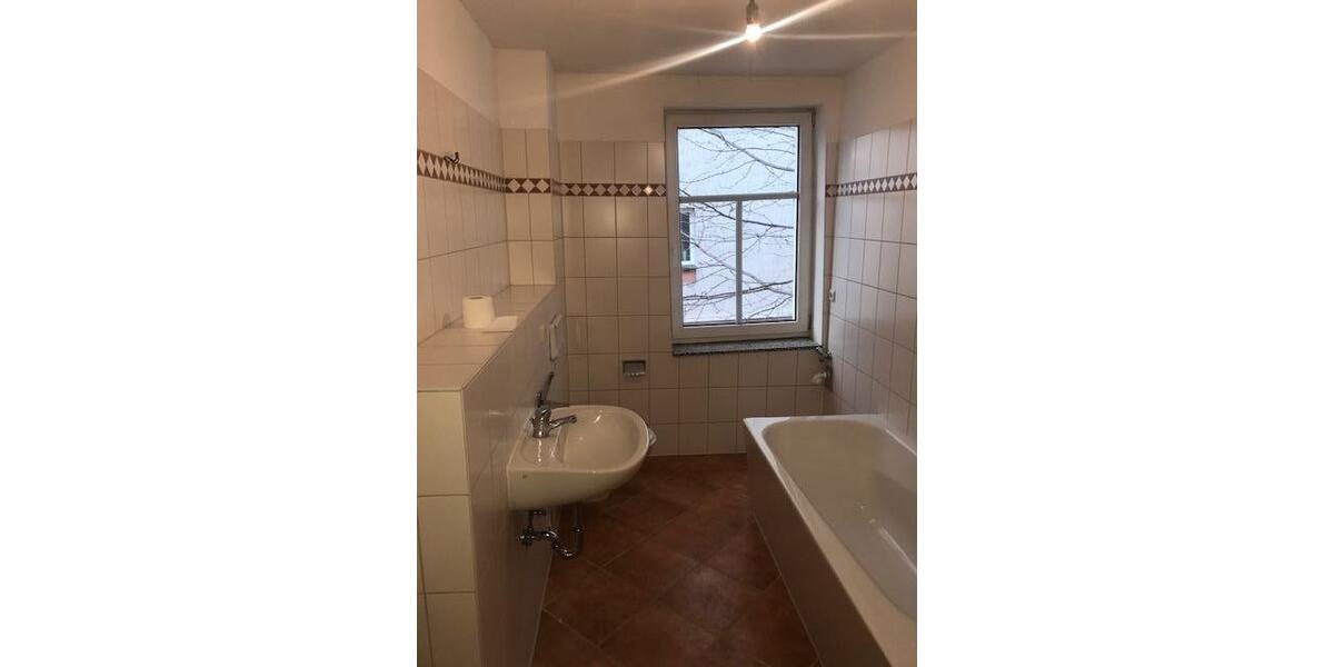 Etagenwohnung Reinsdorf - 3 Zimmer, 87 m&sup2;, 519&euro; | Angebot:26038817