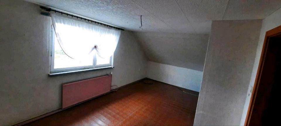 Doppelhaushälfte Rodewisch - 5 Zimmer, 100 m&sup2;, 120.000&euro; | Angebot:26882219