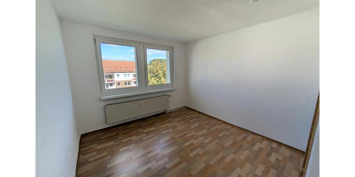 Etagenwohnung Limbach-Oberfrohna Oberfrohna - 3 Zimmer, 60 m&sup2;, 411&euro; | Angebot:25945645