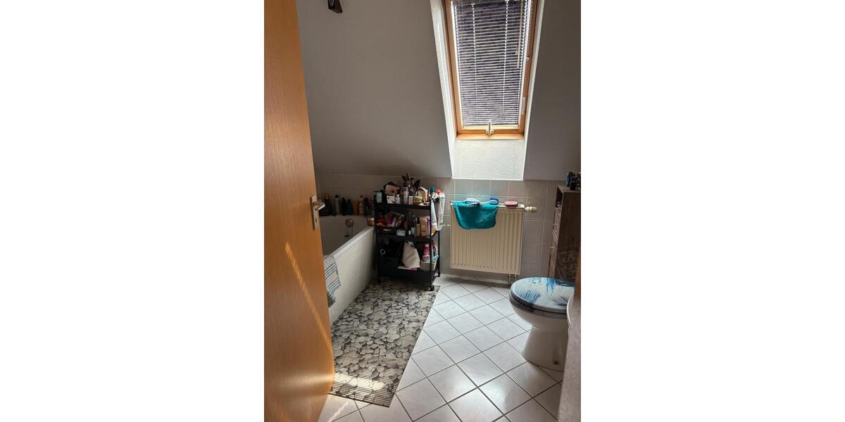 Dachgeschoßwohnung Waldenburg - 2 Zimmer, 60 m&sup2;, 295&euro; | Angebot:25830318