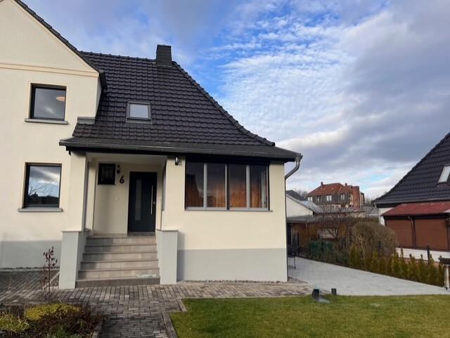 Doppelhaushälfte Zwickau - 3 Zimmer, 95 m&sup2;, 1.450&euro; | Angebot:25395037