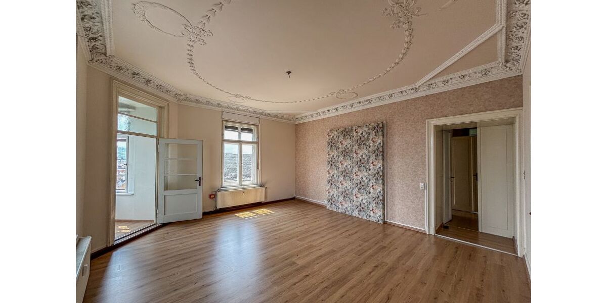 Großzügige 4 Zimmer Wohnung mit 185 qm - Etagenwohnung Reichenbach Rotschau | Angebot:25301003