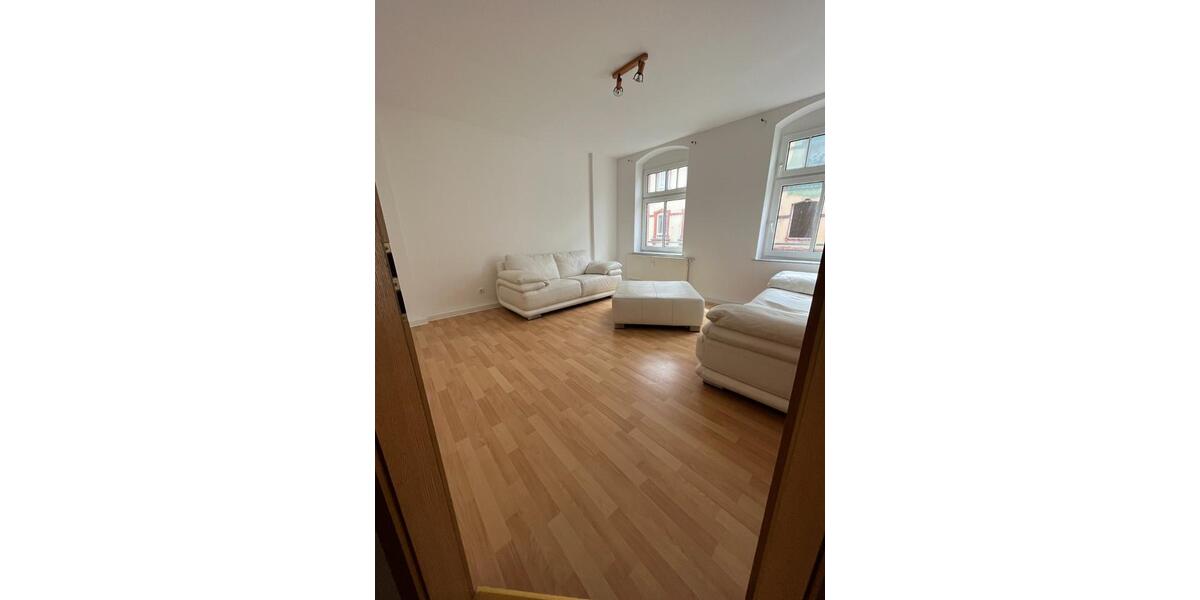 Etagenwohnung Zwickau Zwickau-West - 4 Zimmer, 91 m&sup2;, 600&euro; | Angebot:25853166