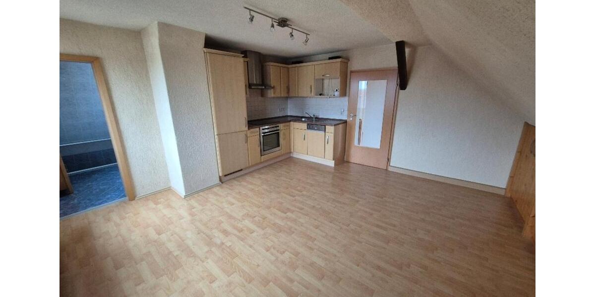 Einfamilienhaus Hirschfeld - 8 Zimmer, 180 m&sup2;, 149.000&euro; | Angebot:25843551