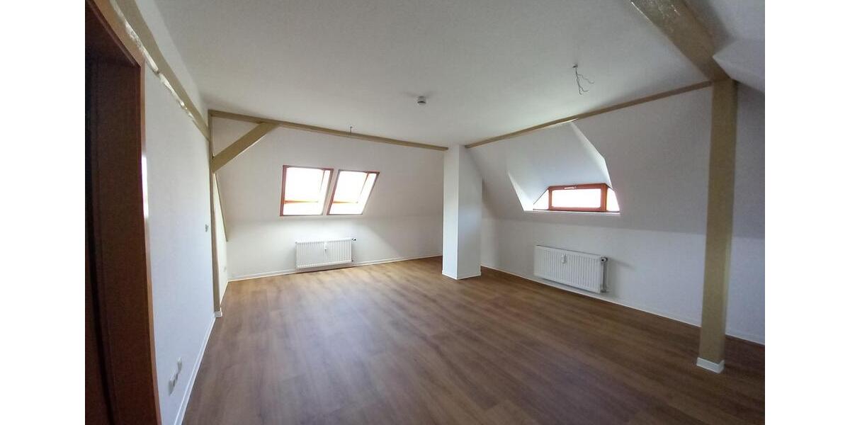 Etagenwohnung Gößnitz - 2 Zimmer, 62 m&sup2;, 345&euro; | Angebot:16998841