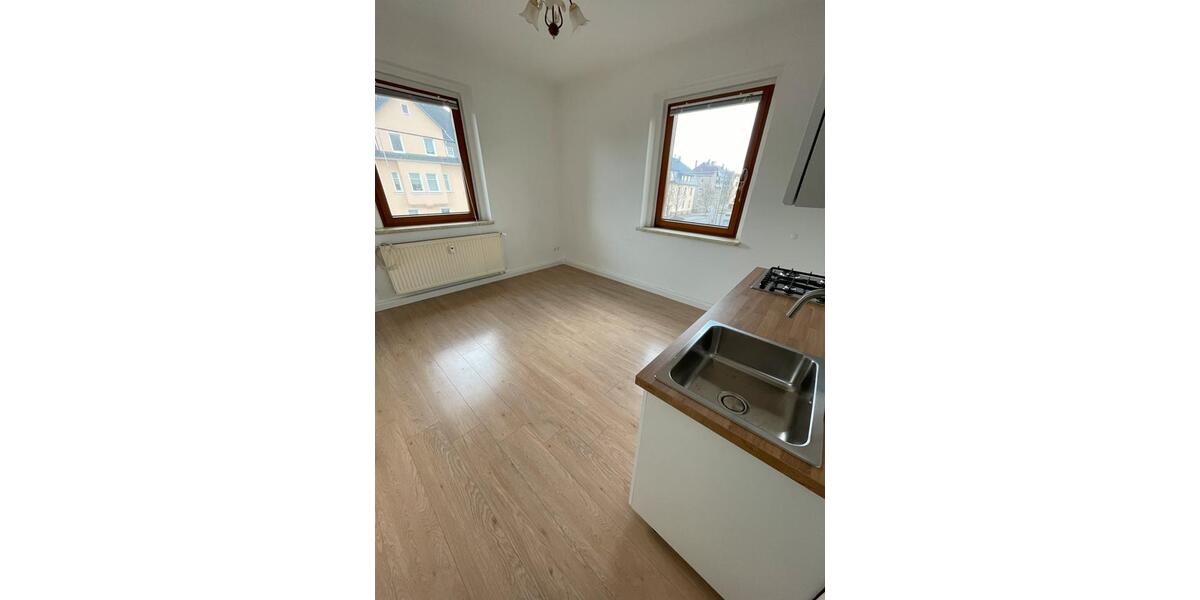 Etagenwohnung Glauchau - 2 Zimmer, 47 m&sup2;, 280&euro; | Angebot:24813980