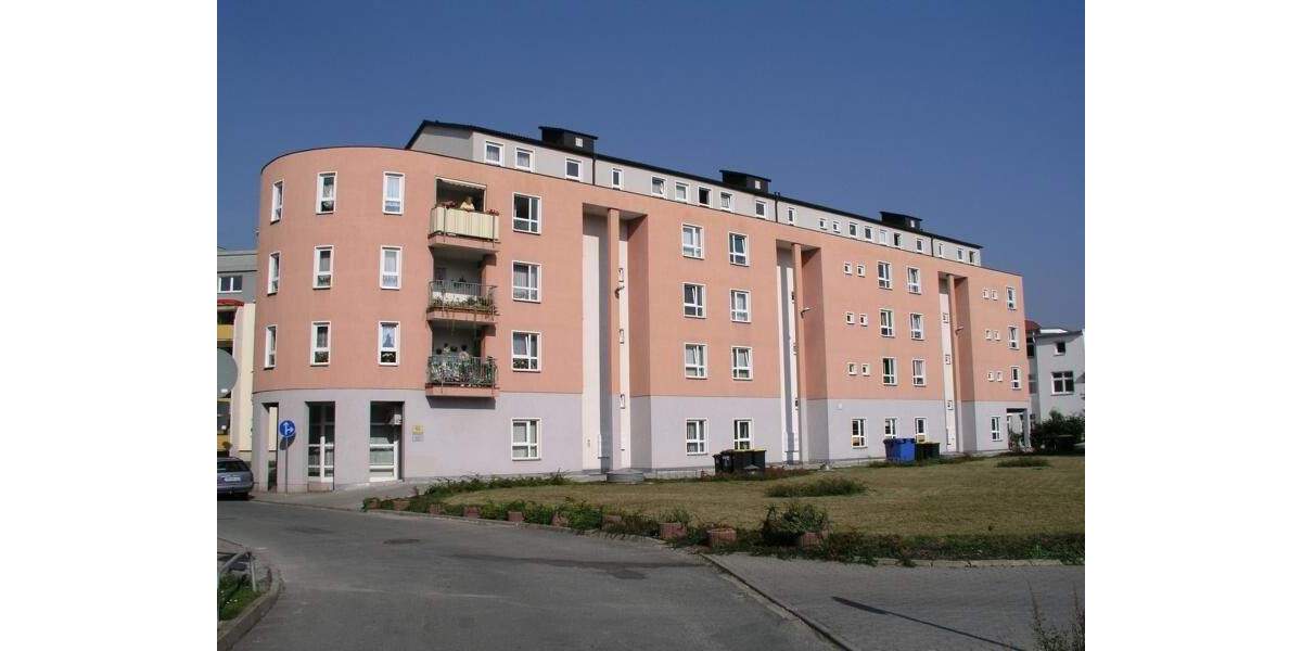 Etagenwohnung Crimmitschau - 2 Zimmer, 51 m&sup2;, 320&euro; | Angebot:25680254