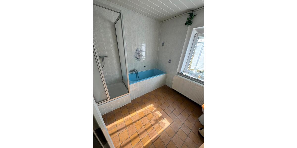 Einfamilienhaus Hohenstein-Ernstthal Ernstthal - 10 Zimmer, 140 m&sup2;, 78.000&euro; | Angebot:21974079