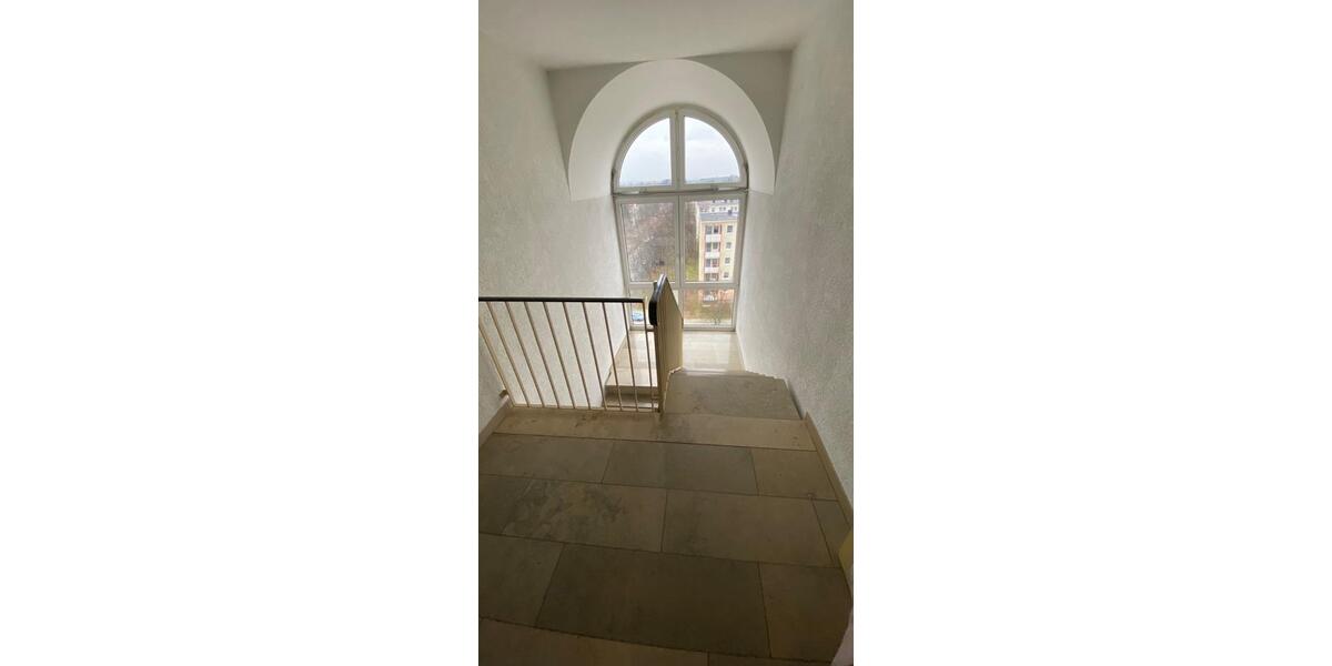 Etagenwohnung Zwickau Auerbach - 3 Zimmer, 80 m&sup2;, 570&euro; | Angebot:25963484