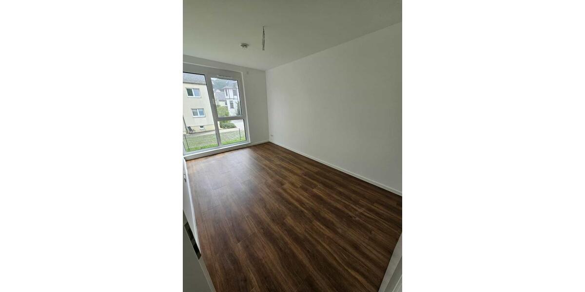 Doppelhaushälfte Mülsen - 4 Zimmer, 124 m&sup2;, 1.350&euro; | Angebot:22307475