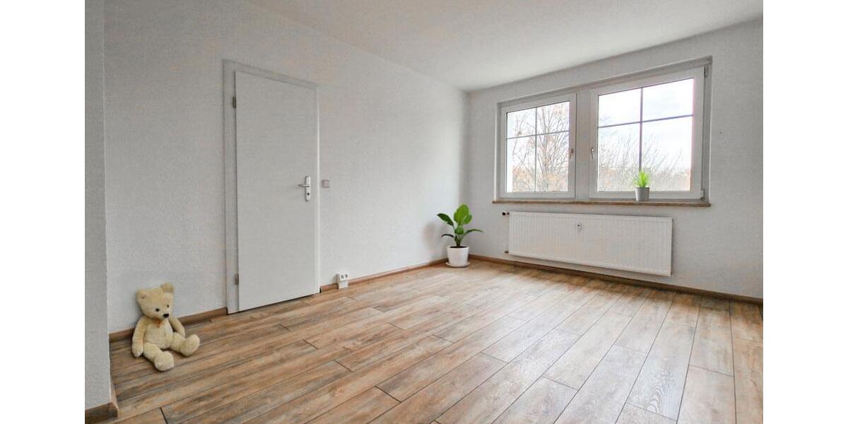 Etagenwohnung Zwickau Auerbach - 2 Zimmer, 49 m&sup2;, 373&euro; | Angebot:25935174