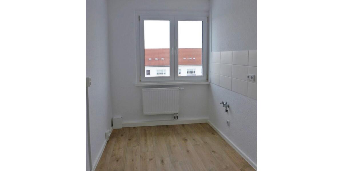 Etagenwohnung Limbach-Oberfrohna Oberfrohna - 3 Zimmer, 58 m&sup2;, 335&euro; | Angebot:23713803