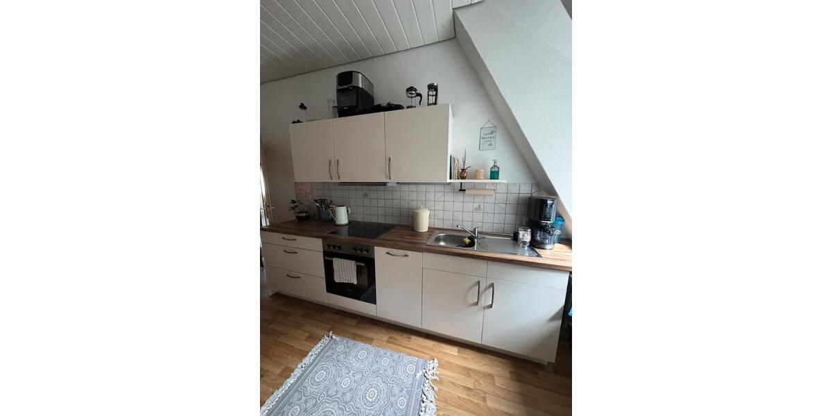 Dachgeschoßwohnung Aue-Bad Schlema Bad Schlema - 2.5 Zimmer, 61 m&sup2;, 336&euro; | Angebot:25872866