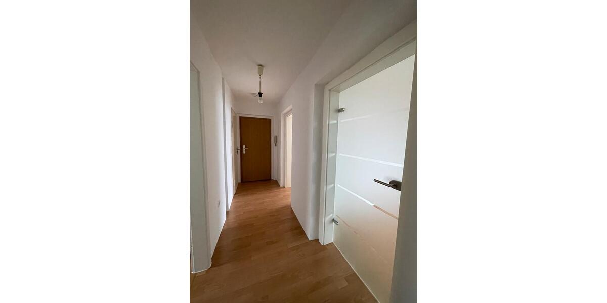 Etagenwohnung Crimmitschau - 3 Zimmer, 55 m&sup2;, 350&euro; | Angebot:25064679