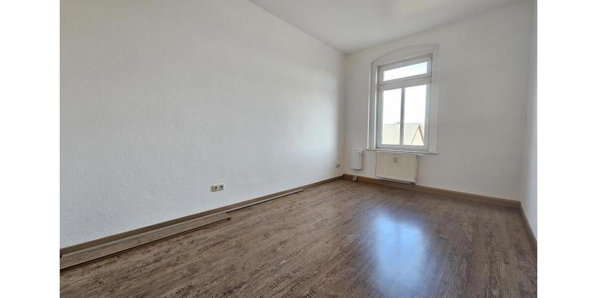 Etagenwohnung Werdau - 3 Zimmer, 60 m&sup2;, 332&euro; | Angebot:26662738