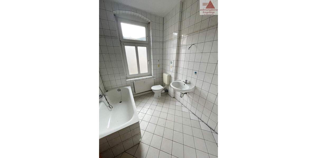 Etagenwohnung Aue Aue - 3 Zimmer, 65 m&sup2;, 325&euro; | Angebot:25688303