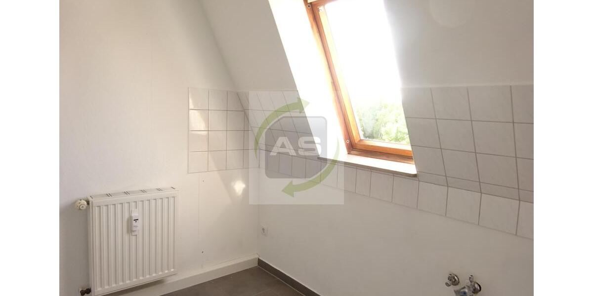 Dachgeschoßwohnung Zwickau Zwickau-Nord - 1 Zimmer, 35 m&sup2;, 250&euro; | Angebot:22591356