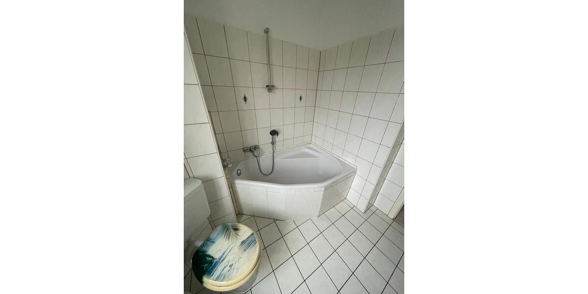 Maisonettenwohnung Meerane - 3 Zimmer, 66 m&sup2;, 370&euro; | Angebot:25082500