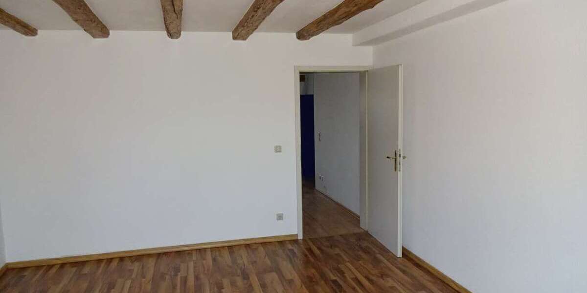 Etagenwohnung Zwickau Innenstadt - 2 Zimmer, 62 m&sup2;, 59.000&euro; | Angebot:25707460