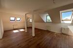 Dachgeschoßwohnung Zwickau - 3 Zimmer, 100 m&sup2;, 500&euro; | Angebot:20146802