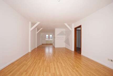 Wohnung Zwickau Mitte-West - 3 Zimmer, 88 m&sup2;, 499&euro; | Angebot:25197815