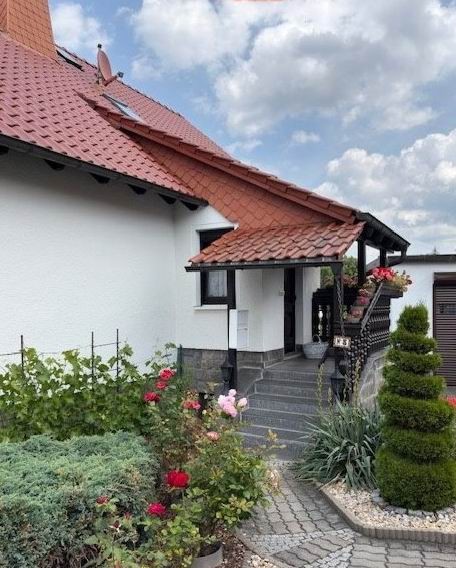 Einfamilienhaus mit Wintergarten Sauna und gepflegtem Garten - Einfamilienhaus Zwickau / Oberhohndorf | Angebot:25857799