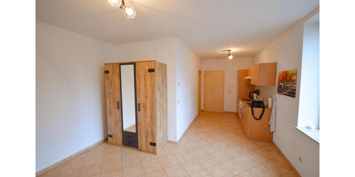 Etagenwohnung Zwickau - 1 Zimmer, 30 m&sup2;, 280&euro; | Angebot:24256808