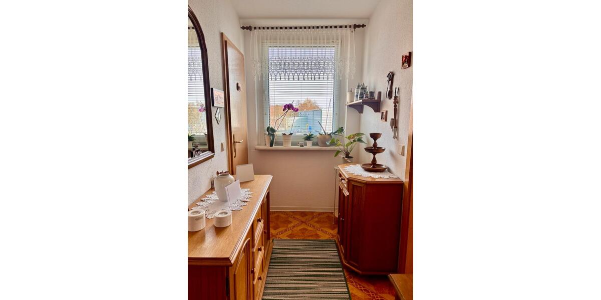 Etagenwohnung Zwickau Auerbach - 2 Zimmer, 51 m&sup2;, 49.000&euro; | Angebot:25611803