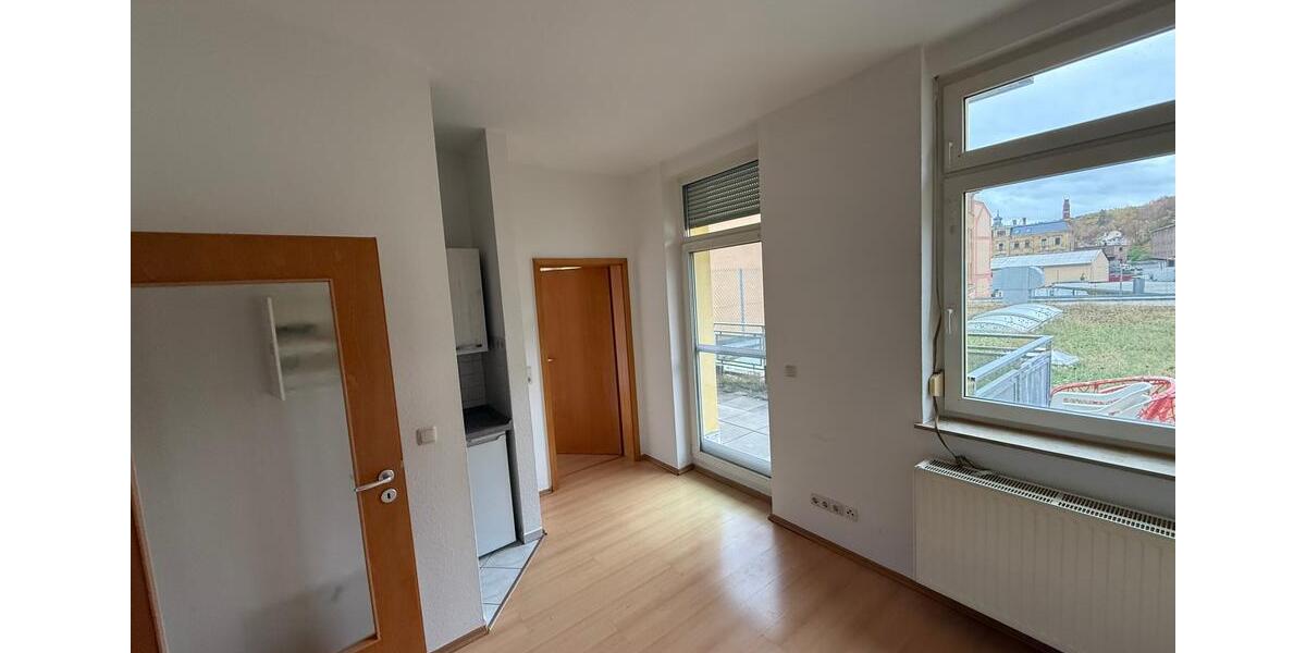 Etagenwohnung Greiz - 2 Zimmer, 31 m&sup2;, 235&euro; | Angebot:23330981
