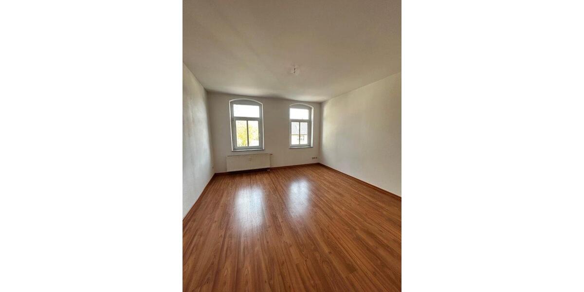 Etagenwohnung Zwickau Auerbach - 2 Zimmer, 55 m&sup2;, 330&euro; | Angebot:26382747