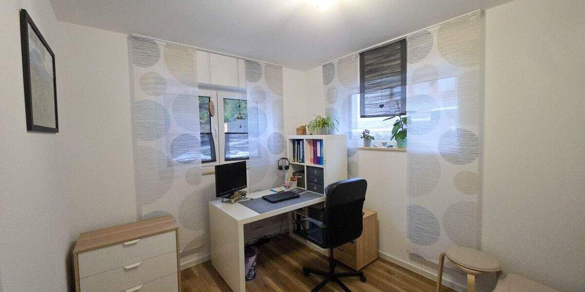 Einfamilienhaus Aue-Bad Schlema Bad Schlema - 4 Zimmer, 125 m&sup2;, 550.000&euro; | Angebot:25688364