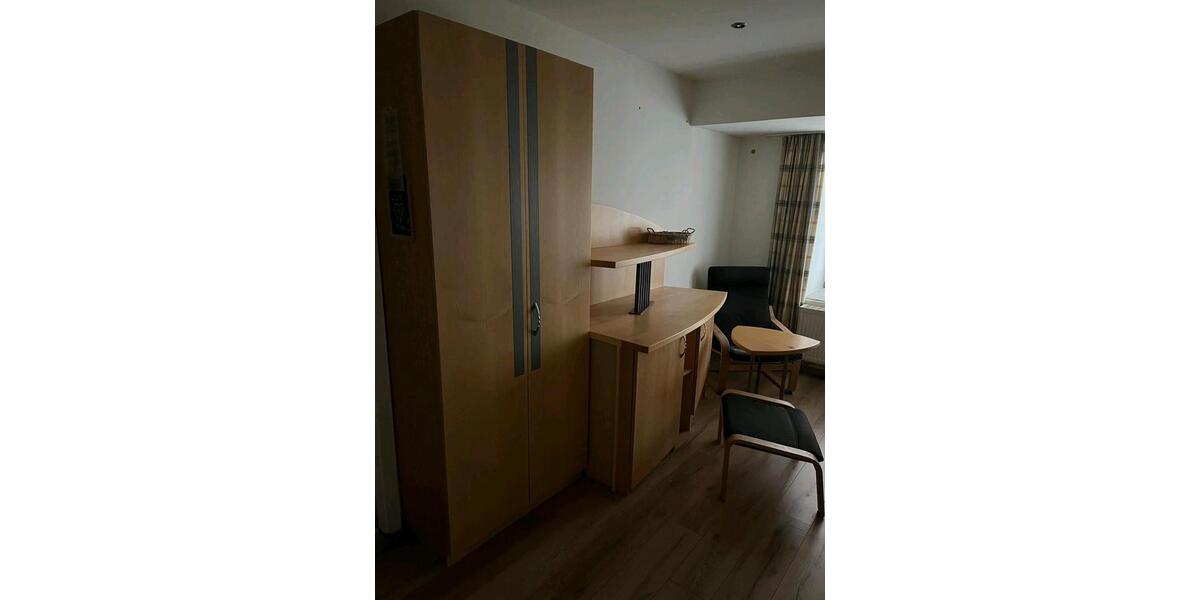 Erdgeschoßwohnung Neumark - 4 Zimmer, 140 m&sup2;, 80.000&euro; | Angebot:25299465