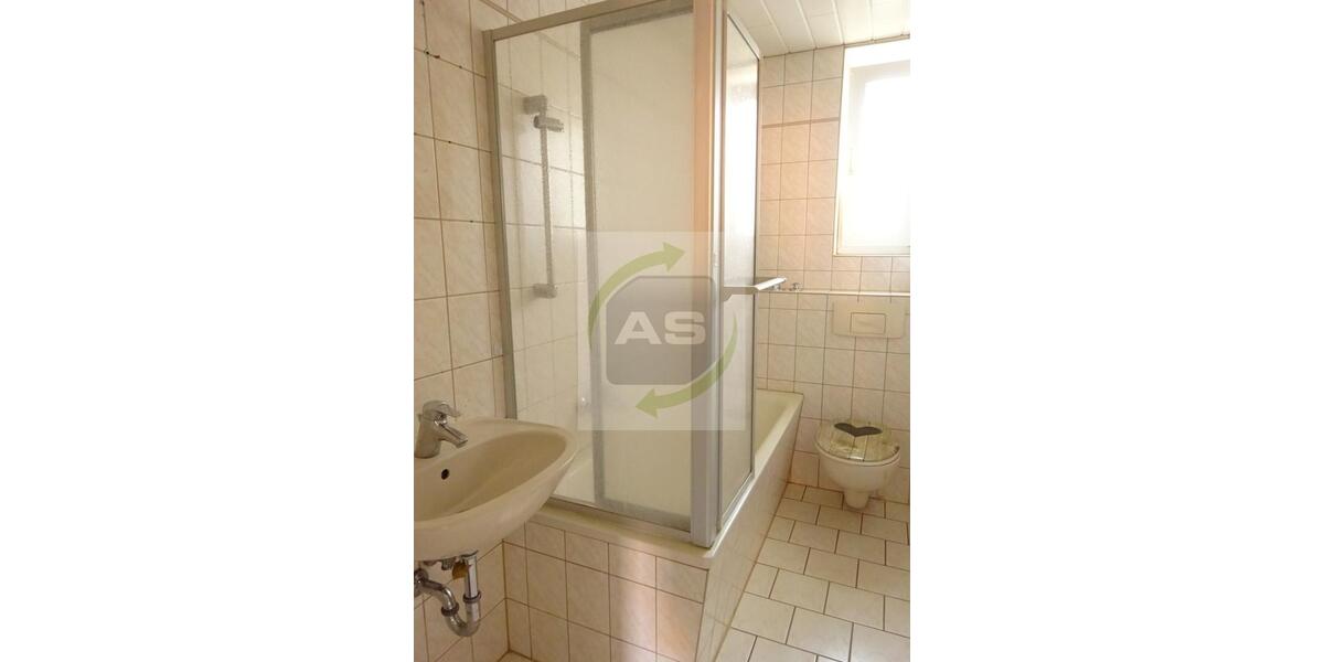 Etagenwohnung Zwickau - 2 Zimmer, 53 m&sup2;, 340&euro; | Angebot:23779149