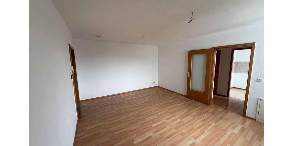 Etagenwohnung Reichenbach im Vogtland - 2 Zimmer, 49 m&sup2;, 225&euro; | Angebot:23150130