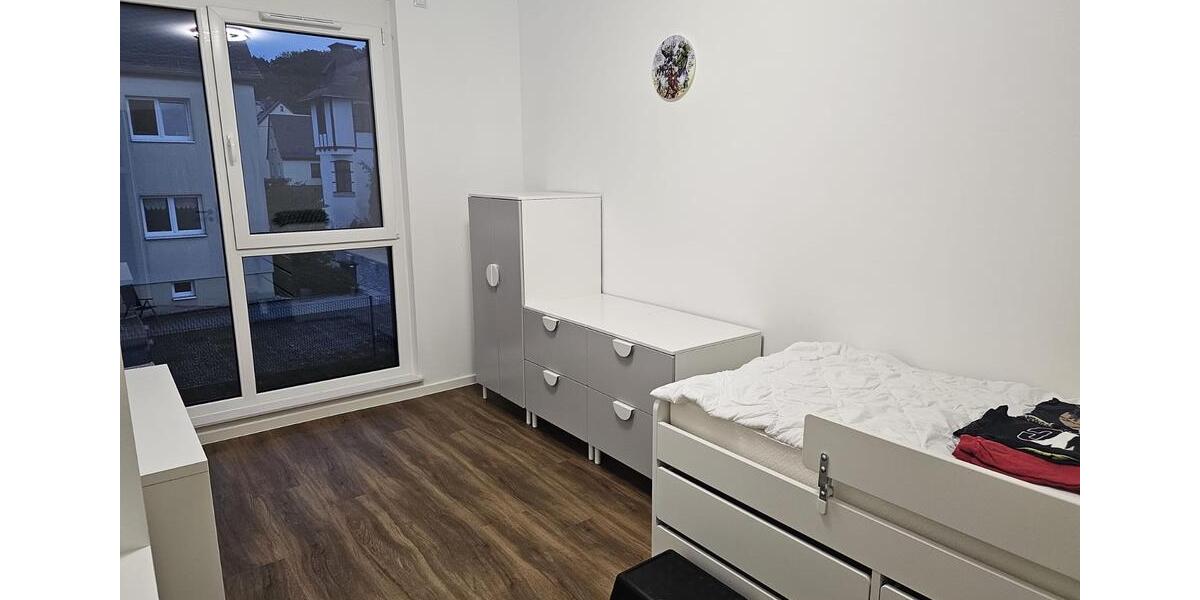 Doppelhaushälfte Mülsen - 4 Zimmer, 124 m&sup2;, 1.350&euro; | Angebot:22307475