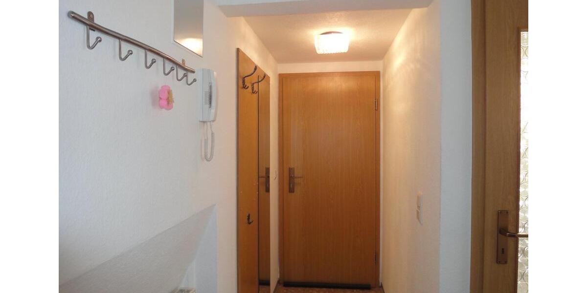 Dachgeschoßwohnung Gersdorf - 2 Zimmer, 50 m&sup2;, 350&euro; | Angebot:25723745