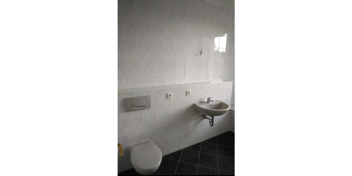 Etagenwohnung Limbach-Oberfrohna Oberfrohna - 1 Zimmer, 45 m&sup2;, 225&euro; | Angebot:22974271