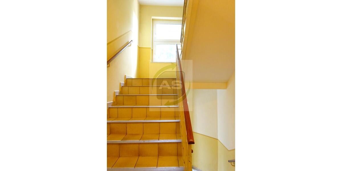 Etagenwohnung Zwickau - 2 Zimmer, 53 m&sup2;, 340&euro; | Angebot:23779149