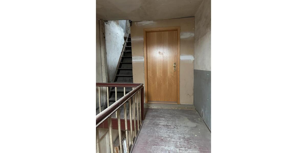 Reihenhaus Crimmitschau - 10 Zimmer, 200 m&sup2;, 25.000&euro; | Angebot:25648685