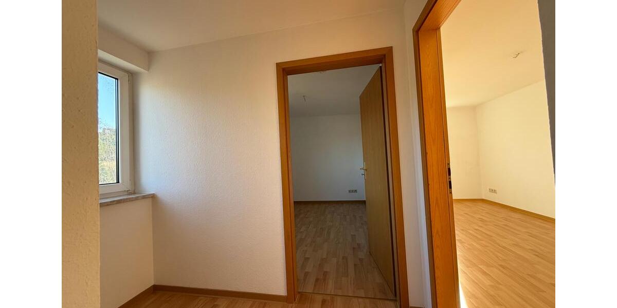 Maisonettenwohnung Reichenbach im Vogtland - 4 Zimmer, 81 m&sup2;, 405&euro; | Angebot:25383068
