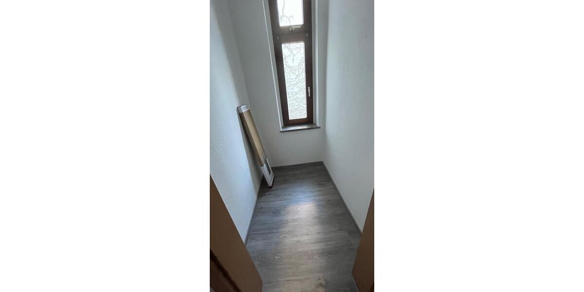 Etagenwohnung Werdau - 2 Zimmer, 59 m&sup2;, 325&euro; | Angebot:24978995
