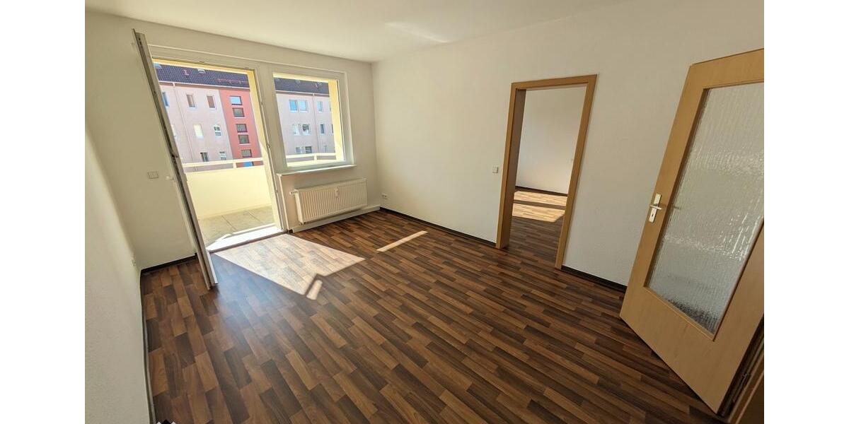 Etagenwohnung Limbach-Oberfrohna Oberfrohna - 2 Zimmer, 49 m&sup2;, 331&euro; | Angebot:25945663