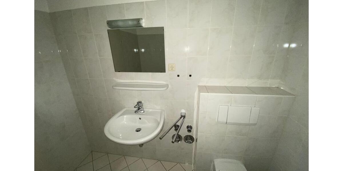 Etagenwohnung Zwickau - 2 Zimmer, 59 m&sup2;, 349&euro; | Angebot:25533207